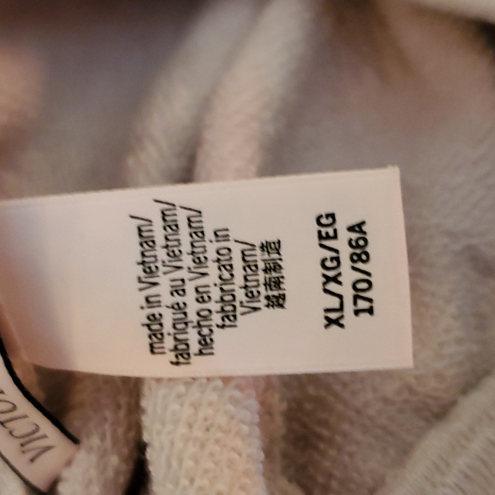 Victoria's Secret shorts Size XL blush olor never worn
